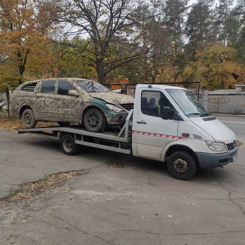 послуги евакуатора в хоролі